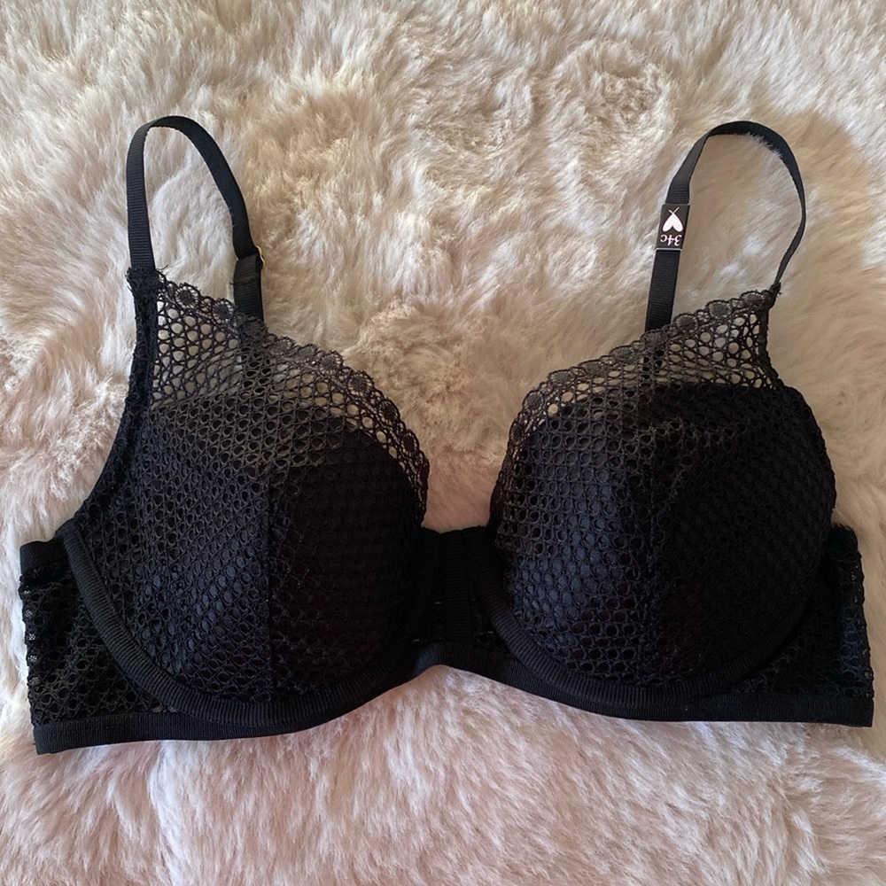 Victoria's Secret  Push-Up Bra size 34C